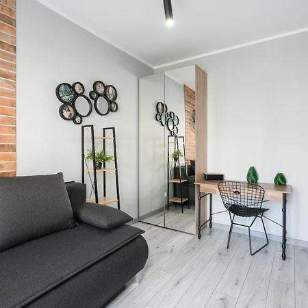 Family Apartment 62M - Sowia With Garage & Balcony By Noclegi Renters Poznań Eksteriør billede