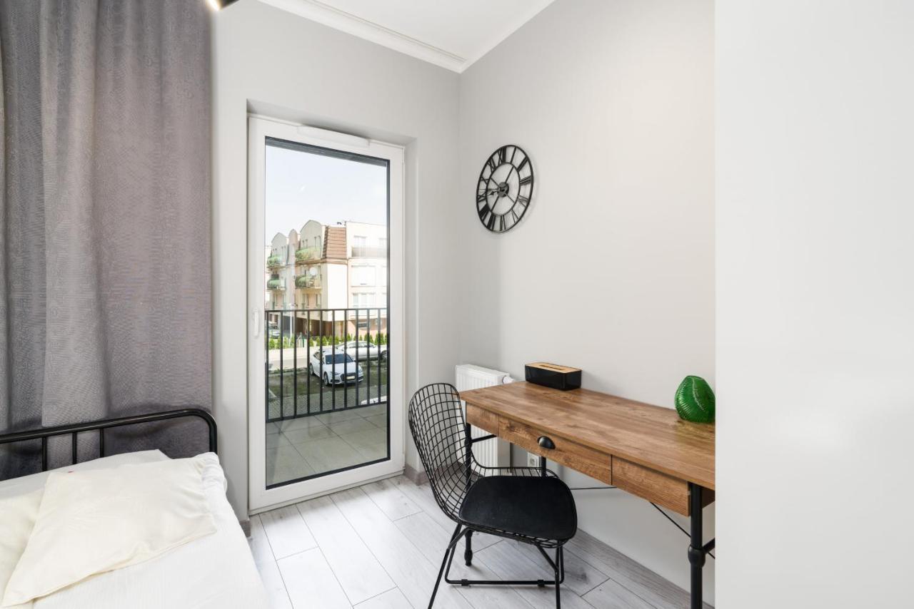 Family Apartment 62M - Sowia With Garage & Balcony By Noclegi Renters Poznań Eksteriør billede